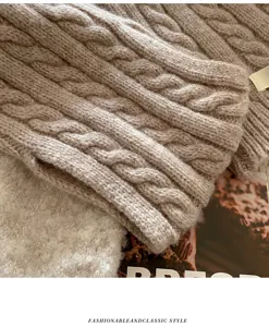 Gemütlicher Zopfmuster Winterschal aus 100% Schurwolle, dicker warmer Strickschal für Damen.