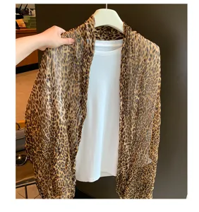 Amerikanischer Vintage Leopardenmuster plissierter leichter Schal Damen, modischer langer Schal.