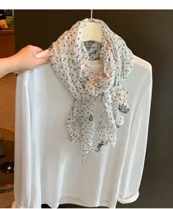 Vintage stil plissierte gepunktete Chiffon Schal langer Schal für Frauen frühe Herbst