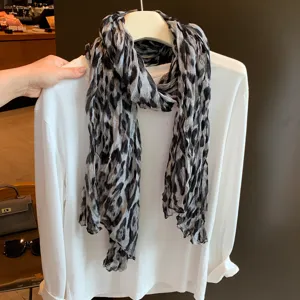 Damen Retro Leopardenmuster Plissee leichte lange Schal schick lässig Herbst Tuch.