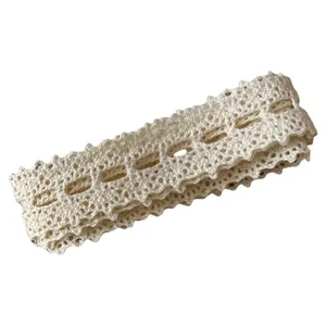 Cinta de encaje de ganchillo de algodón blanco para costura DIY y decoración.