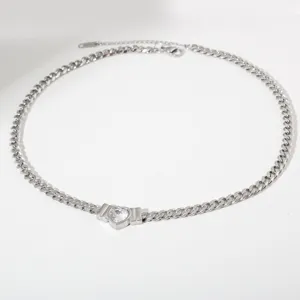 Edelstahl Halskette mit Herz Kristall, modische süße Panzerkette Choker Damenschmuck.