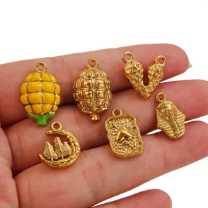 Stainless steel embossed small pendant 18k gold plated retro DIY necklace charm accessory