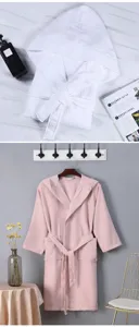 Waffelstrick Bademantel Detailansicht mit leichtem, schnelltrocknendem Material für Paare.
