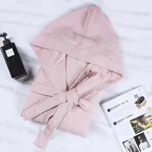 Rosa Waffelpiqué Kapuzen-Bademantel, leicht, schnelltrocknend für Damen und Herren.