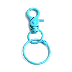 Accessoire porte-clés en métal bleu clair DIY mousqueton pivotant fait main anneau.
