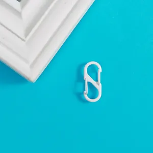 Mousqueton double en S blanc crochet à ressort pour bijoux DIY et accessoires de clés.