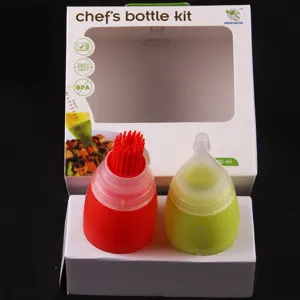 Silicone BBQ oil bottle brush set with scale, convenient seasoning squeeze bottles for cooking.