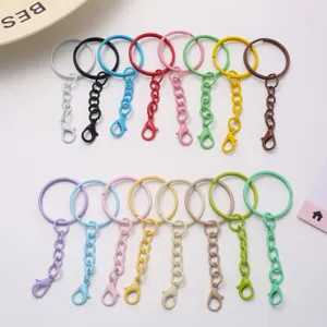 Portachiavi in Metallo Colore Macaron Catena a Quattro Sezioni Chiusura a Moschettone Pendente DIY Accessori per Gioielli da Appendere alla Borsa
