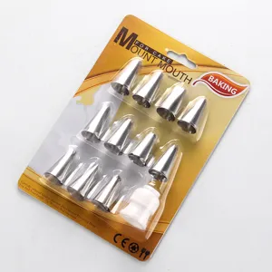 Set di beccucci per pasticceria in acciaio inossidabile, varie forme per dolci.