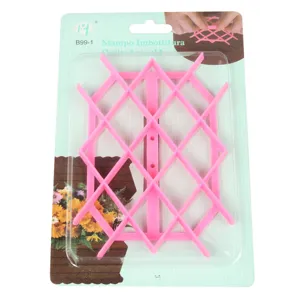 Moule à fondant matelassé en plastique rose pour décoration de gâteau, outil de pâtisserie.