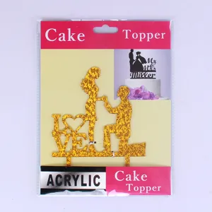 Topper per torta nuziale in acrilico dorato con design romantico e scritta amore per feste.
