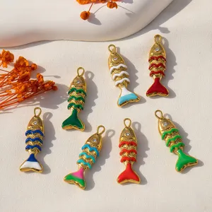 Roestvrij staal kleurrijke emaille koi vis hangers voor DIY handgemaakte ketting sieraden.