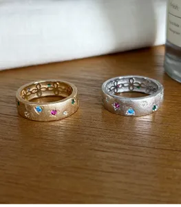 Bague en argent sterling 925 zircone colorée style italien design de niche vue détaillée