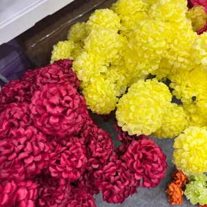 Artificial Silk Chrysanthemum Lucky Ball 3-Head Single Stem Flowers For Wedding Banquet Hall Home Soft Decoration Flower Arrangement