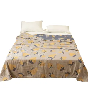 Soft 100% cotton gauze towel quilt summer blanket with cute strawberry print for bed.