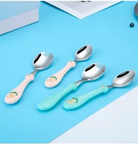 Edelstahl Kinder Löffel und Gabel Set mit süßem Cartoon Bär Griff für Baby Beikost Fütterung.