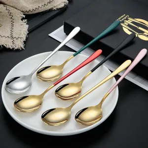 Set di cucchiai coreani a manico lungo in acciaio inossidabile, manico colorato oro.