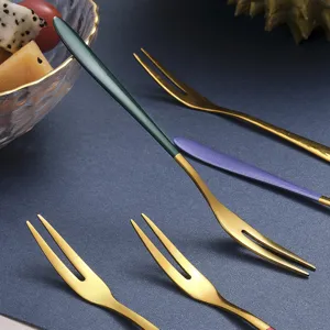 Set di forchette da frutta in acciaio inossidabile 304 con manici colorati per dolci.