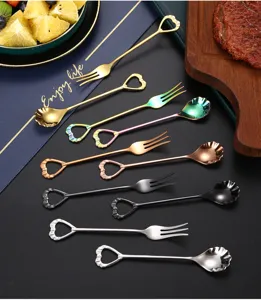 Stainless steel heart shell spoon fork set creative coffee dessert tableware multi color flatlay