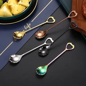 Creative stainless steel shell spoon, heart handle coffee dessert spoon for wedding gifts.
