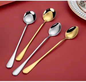 Ensemble de cuillères en acier inoxydable à long manche, cuillères à café dorées et argentées.