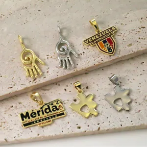 Gold-plated copper pendant DIY necklace jewelry set with puzzle heart and hand shapes wholesale