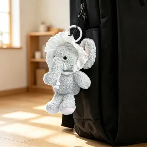 Grazioso elefante di peluche grigio ciondolo per zaino con cuffia bianca morbido peluche