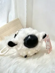 Lindo colgante de bolso de peluche suave de animal, diseño creativo con nariz negra.