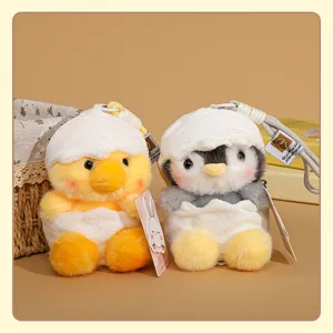 Lindo pingüino y pollo de peluche colgante llavero en cáscara de huevo bolsa juguete