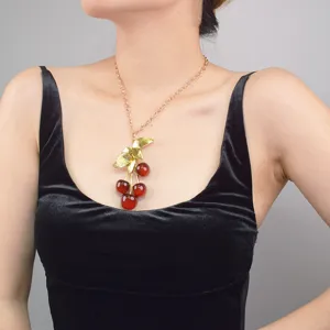 Elegante Goldkette mit Kirsche Anhanger Halskette Damen Modeschmuck Detailansicht