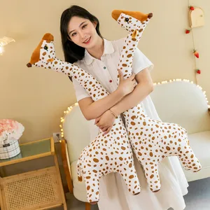 Joli jouet en peluche girafe, oreiller de sommeil doux et poupée réconfortante pour filles.
