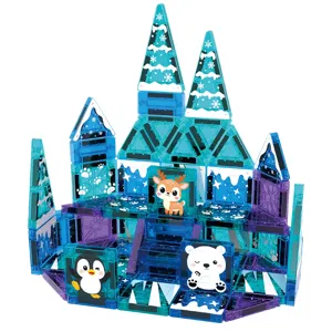 Mini magnetische tegelset met een winters sneeuw dieren kasteel thema en kleurrijke blokken.