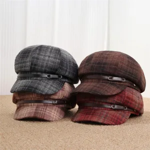 Autumn retro plaid newsboy cap for women, stylish vintage painter hat with leather strap.