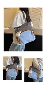 Sac cabas en toile color-block élégant avec joli pendentif lapin, grand sac à bandoulière.