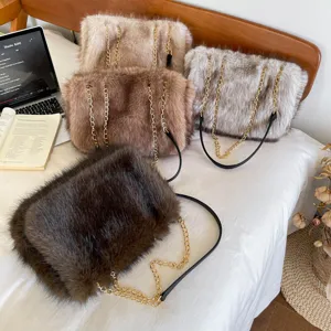 Bolso cruzado de piel sintética esponjosa con cadena, elegante bolso de hombro informal de otoño.