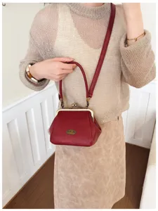 Stylish women vintage retro kiss lock shoulder bag solid color mini messenger crossbody