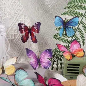 Gros plan détaillé de papillons de simulation 3D colorés, idéal pour les loisirs créatifs.