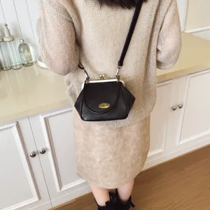 Women stylish black solid vintage kiss-lock crossbody mini shoulder bag for autumn winter