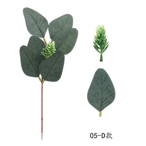 Kunstmatige eucalyptus tak met fruit, gedetailleerd weergave van groen voor interieur.