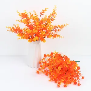 RAMO DI EUCALIPTO ARTIFICIALE COLORE AUTUNNO PIANTA FINTA DETTAGLIO PER DECORAZIONE