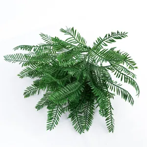 Plante verte artificielle fougere plastique fausses feuilles pour decoration murale restaurant.