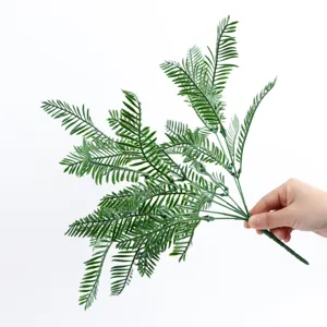 Plante de feuille de fougère artificielle branche verte détail de décoration murale