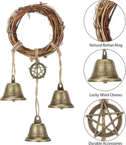 Handgemaakte natuurlijke rattan ring heksenklokken met bronzen bellen en pentagram.