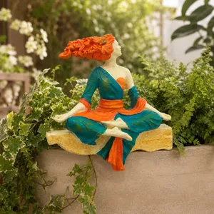 Figurine de sculpture en résine de déesse naturelle méditation yoga pour jardin.