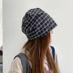 Gorro slouchy plisado a cuadros estilo coreano para mujer, sombrero streetwear cómodo y casual.