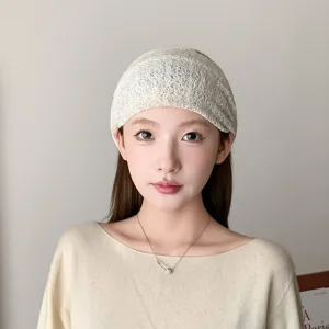 Atmungsaktives Mesh Stirnband für Damen, schnelltrocknendes breites Haarband für Gesichtspflege.