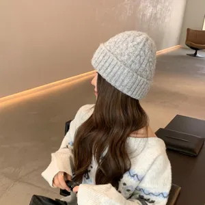 Cómodo gorro de invierno de punto de ochos para mujer, sombrero de lana cálido y elegante
