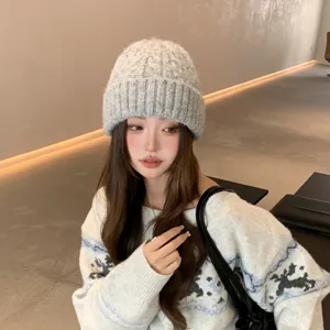 Cómodo gorro de punto de ochos gris para mujer, elegante y cálido sombrero de invierno.
