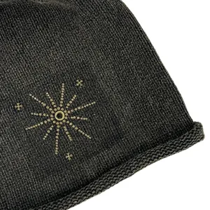 Bonnet en tricot gris foncé hiver style decontracté streetwear clous étoile métal mode